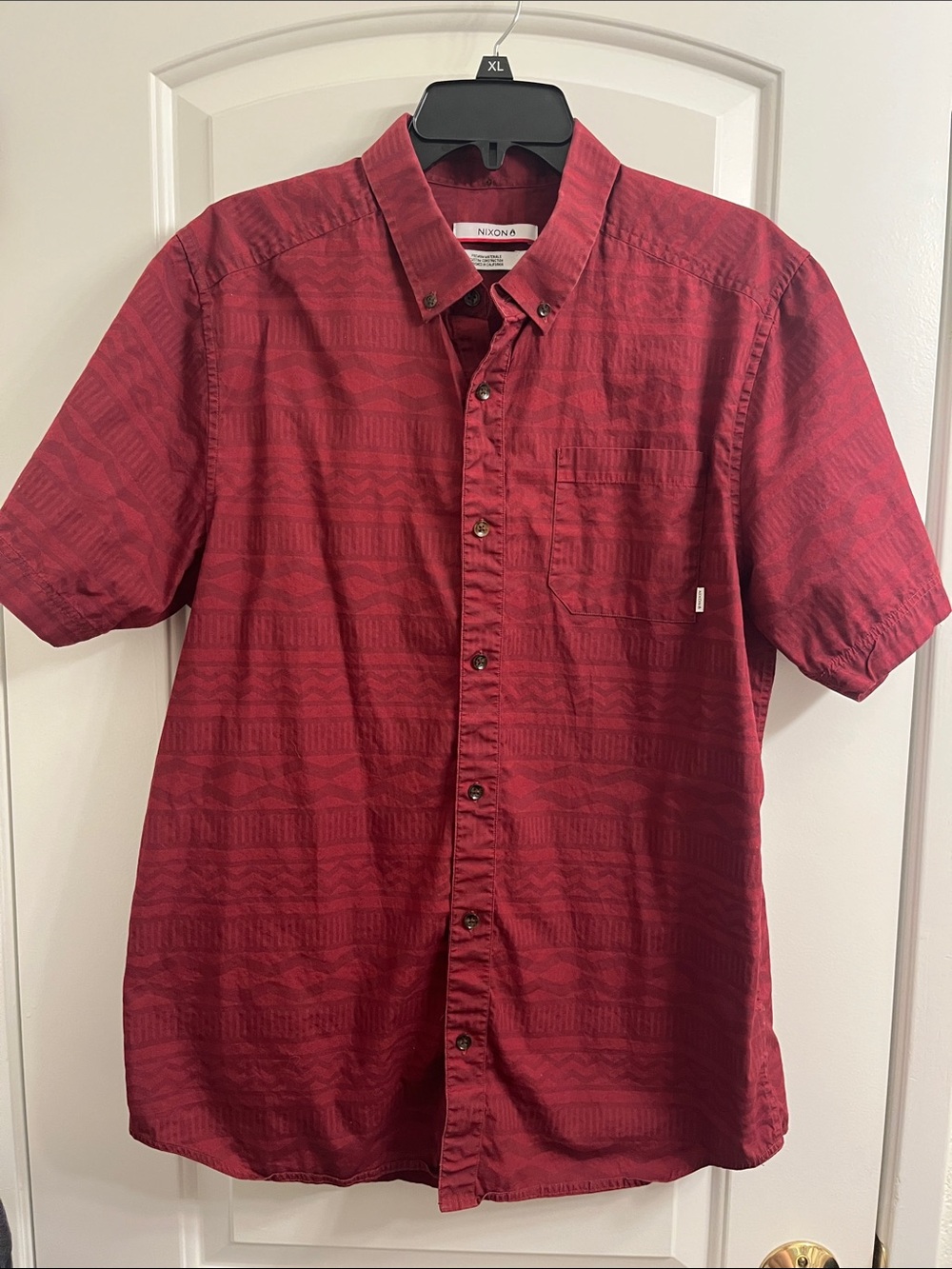 Nixon Men's Deep Red Short-Sleeve Button-Down Shirt